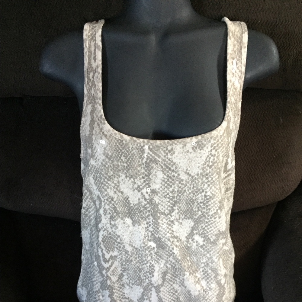 Old Navy tank